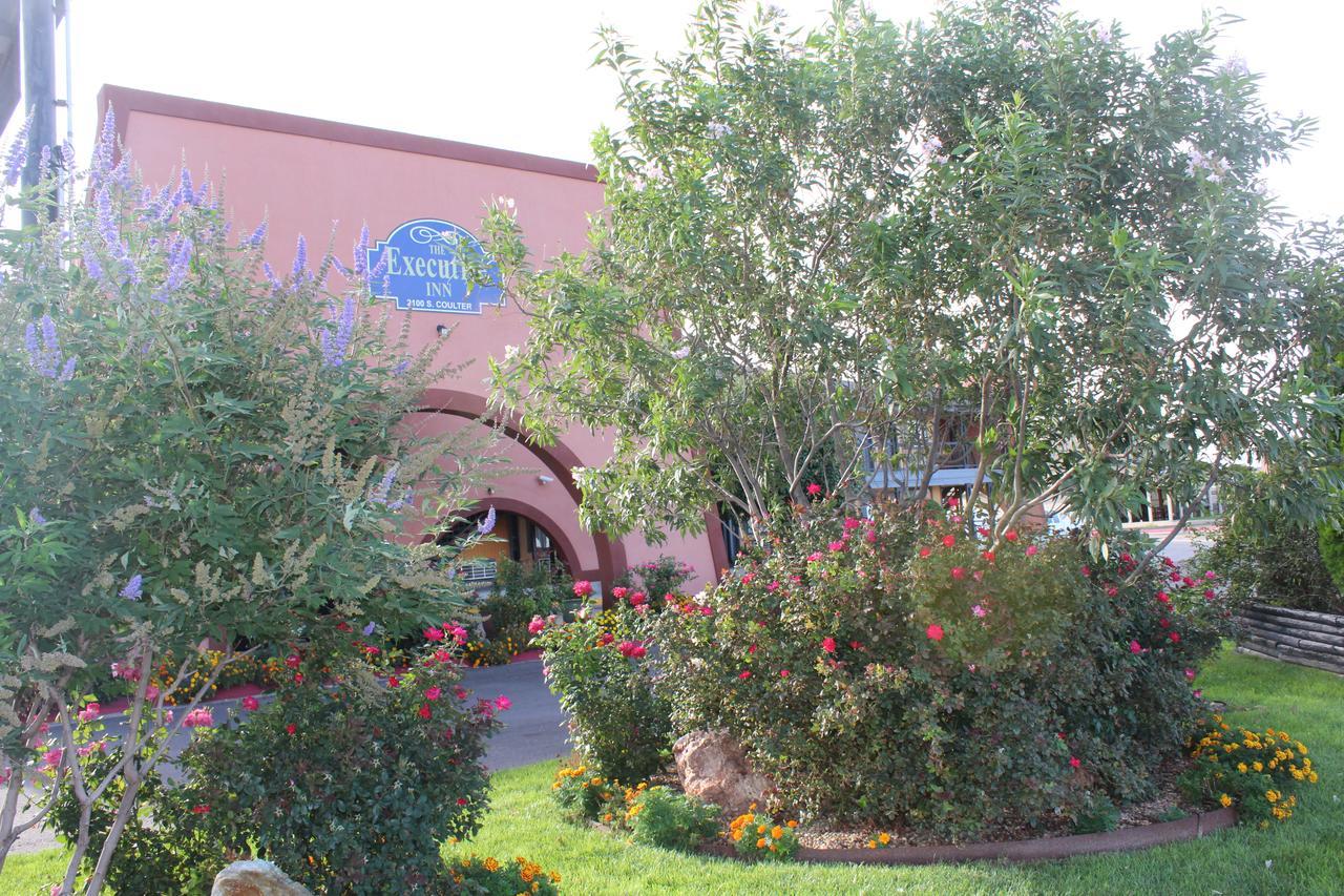 The Executive Inn & Suites Amarillo Exterior photo